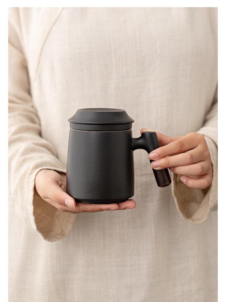 Black Pottery Ceramic Mug with Lid and Liner - Tea & Water Separation Cup, Ideal Office Gift