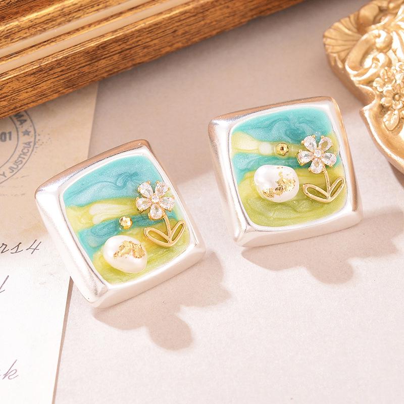 2024 Baroque Natural Pearl Earrings: High-End Retro Chinese Oil Painting Women's Jewelry