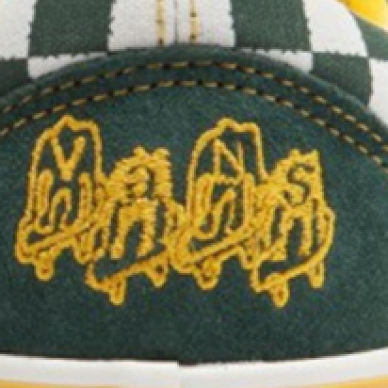 Barnes Artist Collection Rare Bus Old School Green Yellow Vn000cr502i1