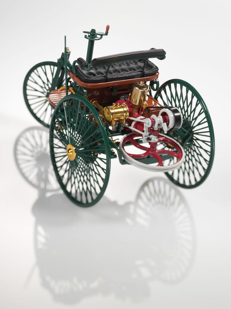 [Mercedes-Benz Collection] Genuine Benz Patent Motor Car (1886) 1:18