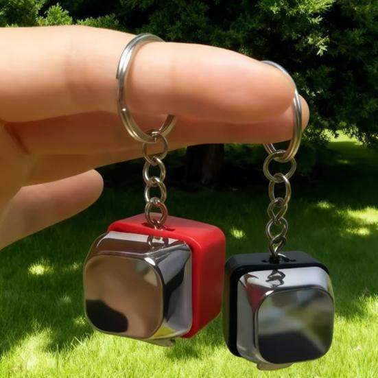 Shock Keychain Push To Shock Harmless Electric Shock Button Prank Toy Portable Funny Gag Gift for Friends And Family Prankster Joke Toy