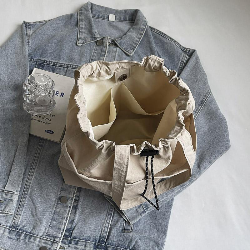 Женская сумка через плечо большой вместимости — фото 10