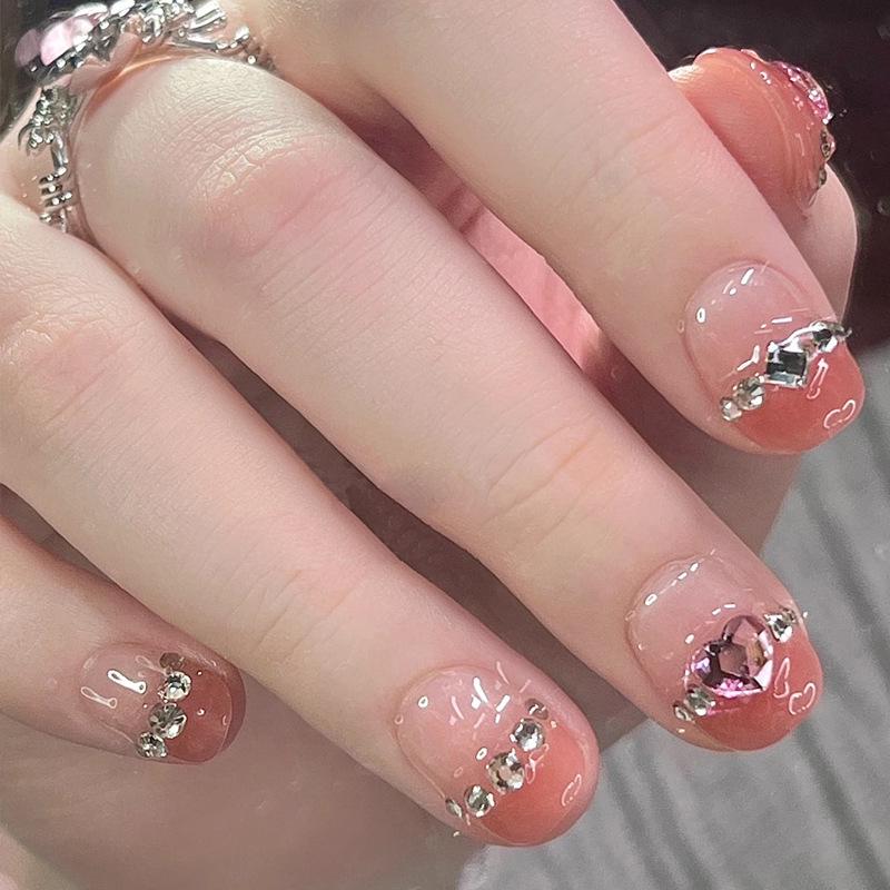 

Xiaohongshu Wearable Nail Tips - Short Ice Transparent Heart Glitter Blush Manicure Glue Type