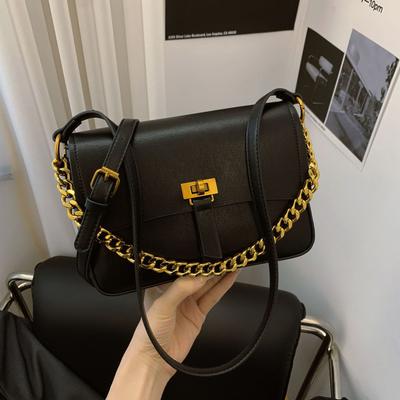 Retro Chain Women'S Bag, High-Quality Texture Shoulder Messenger Bag, Fashionable Hong Kong Style Retro Underarm Bag.