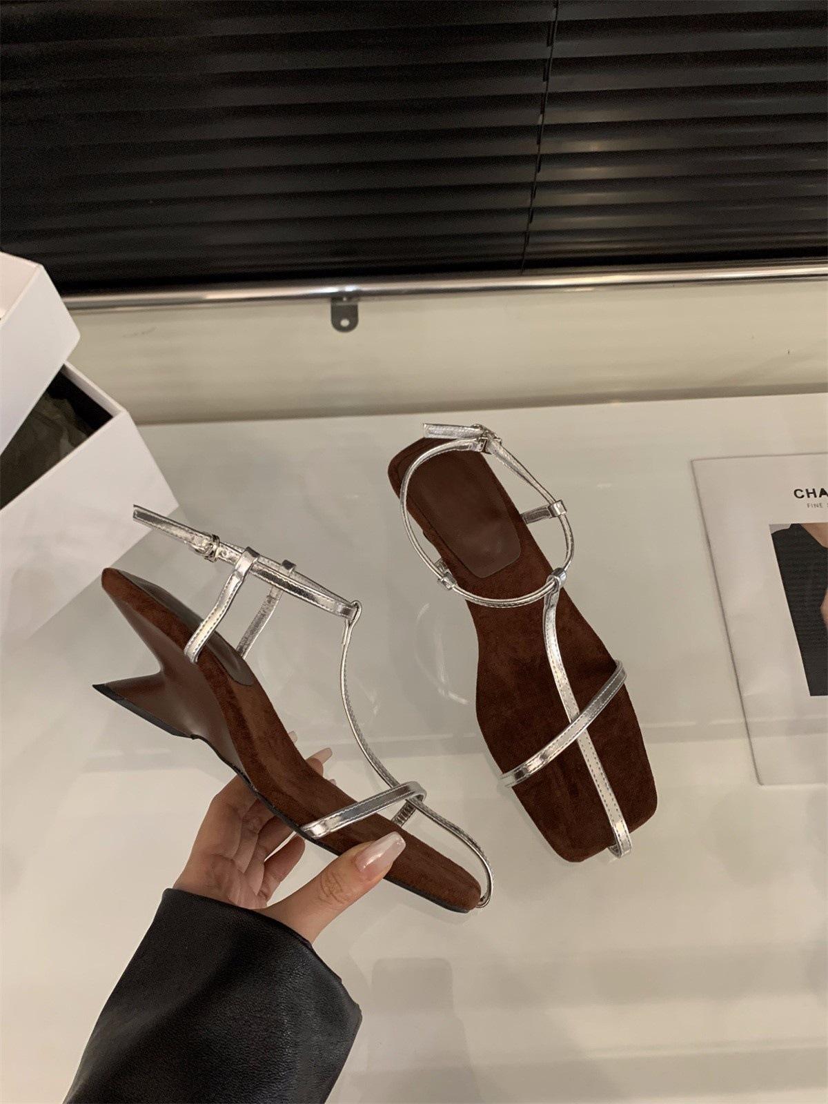 

Красные босоножки на танкетке на высоком каблуке, туфли феи, новинка лета 2025, французская ниша, туфли для ношения с юбкой 40