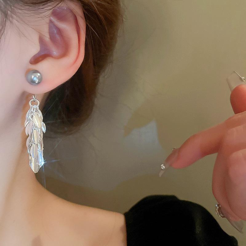 Cold metallic leaf tassel imitation pearl silver needle earrings personalized one two wear temperament high-end earrings women