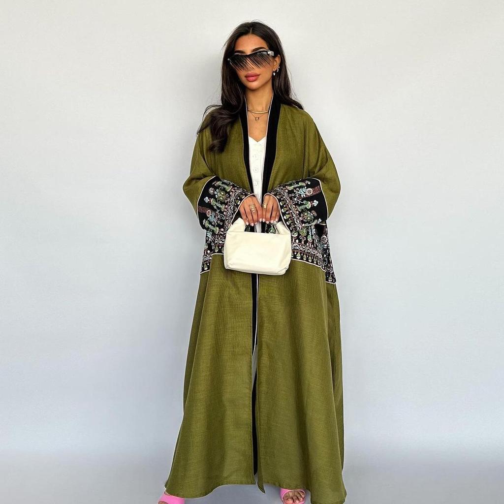 Ladies' Embroidered Floral Cardigan Robe - Dubai Style Muslim Wear