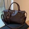 A Large-capacity Retro Hand-held Boston Bag, A Fashionable Single-shoulder Crossbody Bag, and A Large Commuting Bag