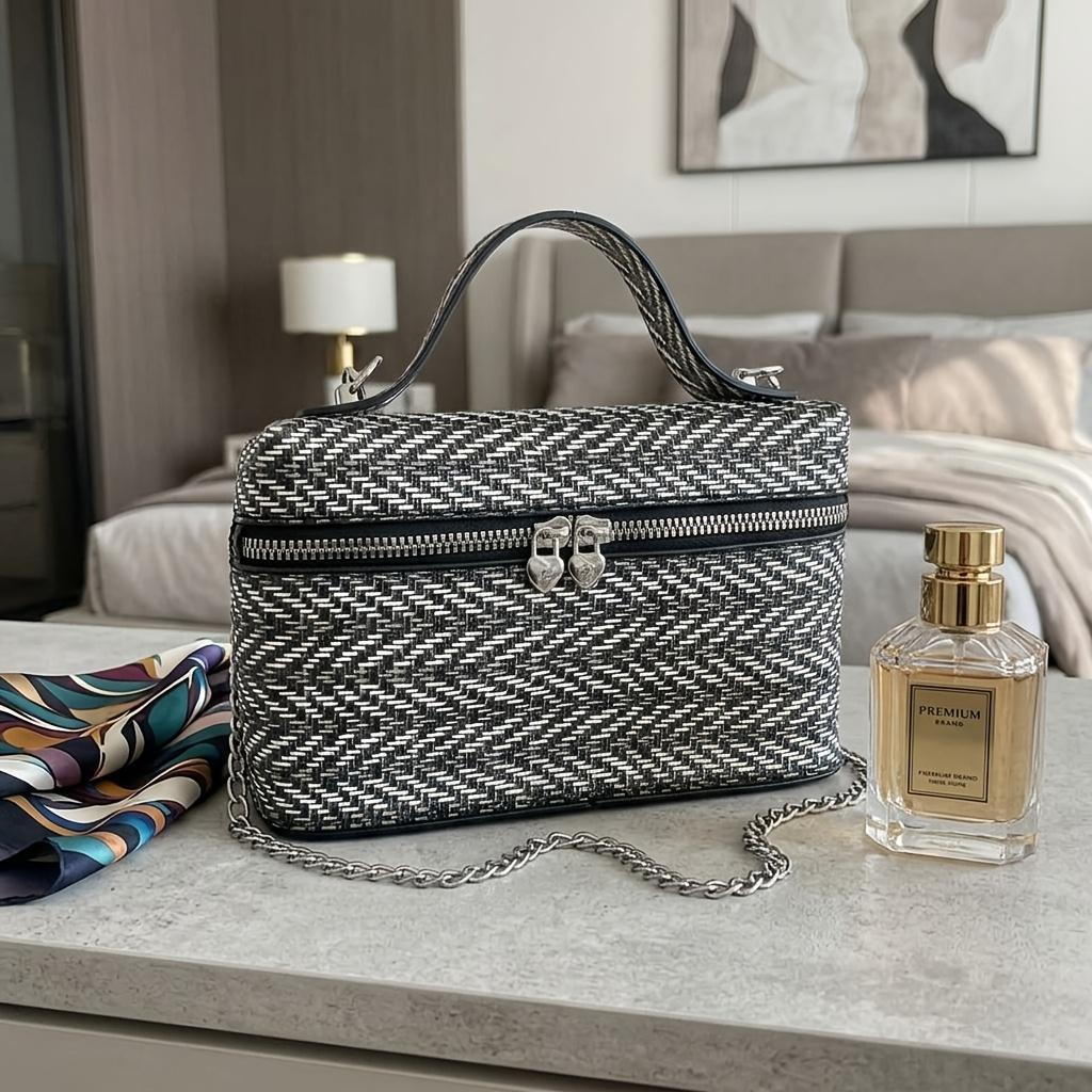 Woven texture small square bag, trendy everyday crossbody bag, high-end shoulder bag, stylish, versatile, casual, lightweight, textured leather bag.