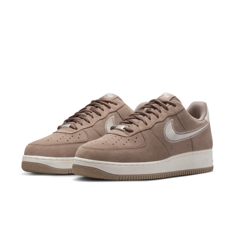 

Nike AIR FORCE 1‘07 LV8 Men s Sneakers Rubber Sole HJ4465-200 47.5