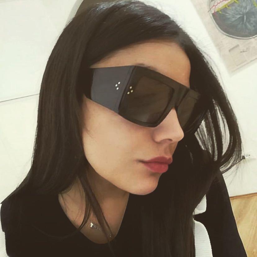 Luxury Fashion Brand Designer Oversized Square Sunglasses Women Vintage Rivet Big Frame Gradient Sun Glasses For Female Uv400