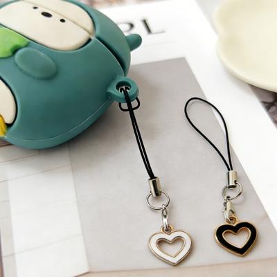 Hollow Heart-Shaped Phone Lanyard, White/Black Heart-Shaped Pendant, Hangs Lightly On the Phone, Instantly Injecting Sweetness Into Everyday Outfits