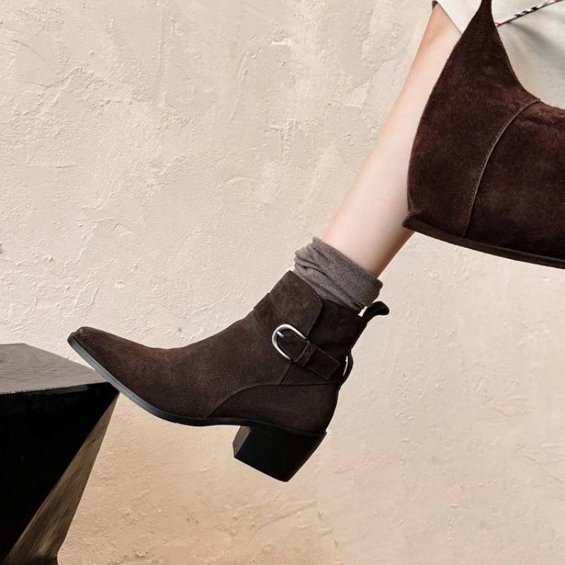 Autumn and Winter Mid-heel Women's Leather Boots Versatile Pointed Rubber Sole Rear Zipper New Low Boots Leather Martin Boots Women
