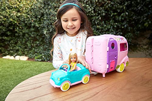 Barbie [Online Exclusive] Fun Camping with Chelsea! Cute Car and Trailer Set (Doll Included) [Dress-Up Doll] [Ages 3 and Up] FXG90