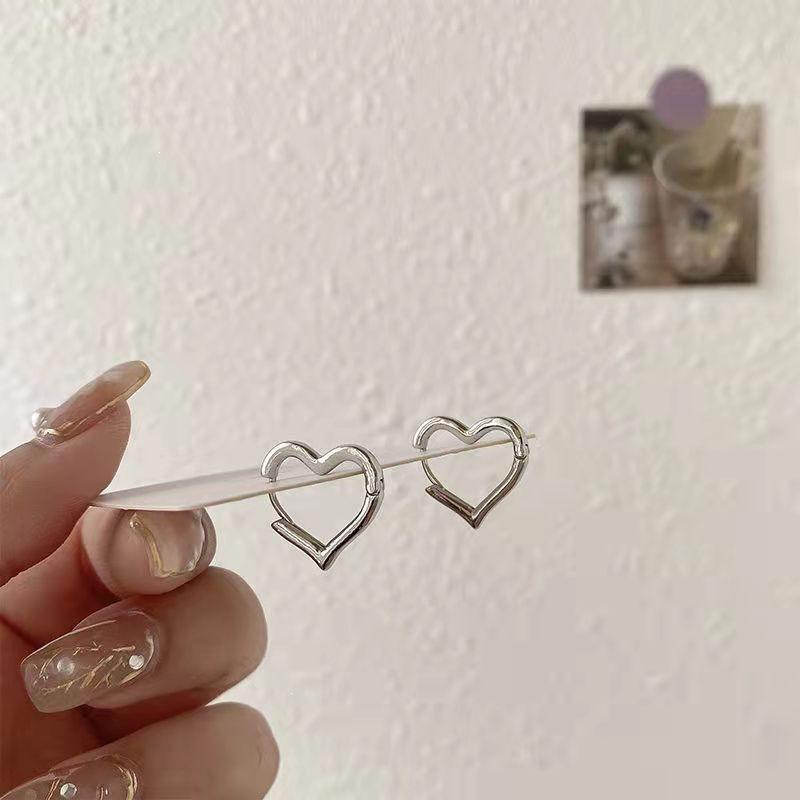 Elegant Asymmetrical Heart Earrings - 925 Silver Needle Korean Style Ear Cuff, Trendy Internet Celebrity Peach Heart Design