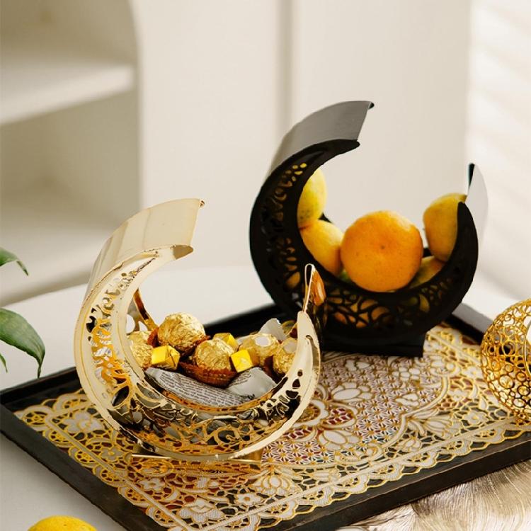 Curved Moon Metal Snacks Platter Dishwasher Safe Surfaces Ornamental Kitchenwares For Candy Appetizers Home Decoration