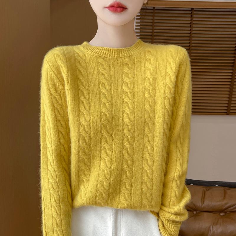 2024 Autumn/Winter Women's Cable Knit Wool Sweater – Thick, Versatile, Seven-Needle Round Neck Base Layer Fashion.