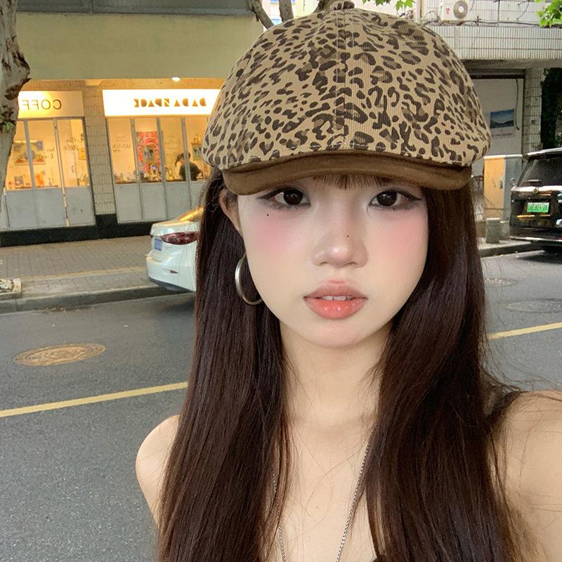 

Ретро уличная кепка с леопардовым принтом, женская, весенне-осенняя, в стиле spice girl, подчеркивает лицо, маленькая беретка, личность, шляпа для большого обхвата головы M（56-58cm）