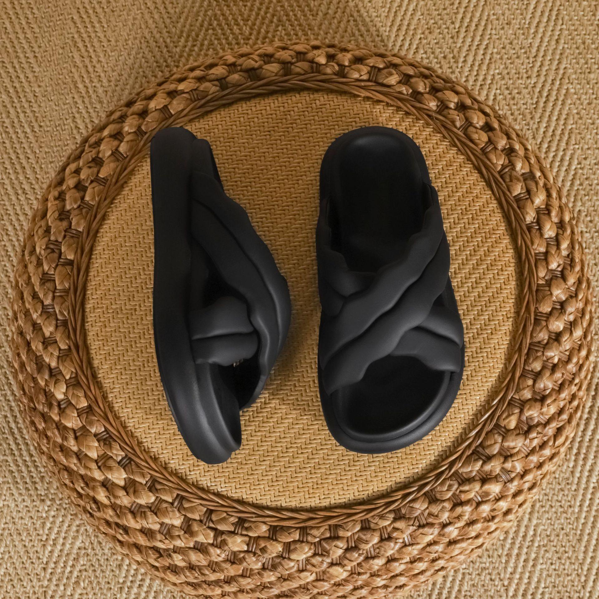 

2025 autumn new fashion platform slippers women s wear cross word with casual style comfortable flat women s shoes 39 чёрный