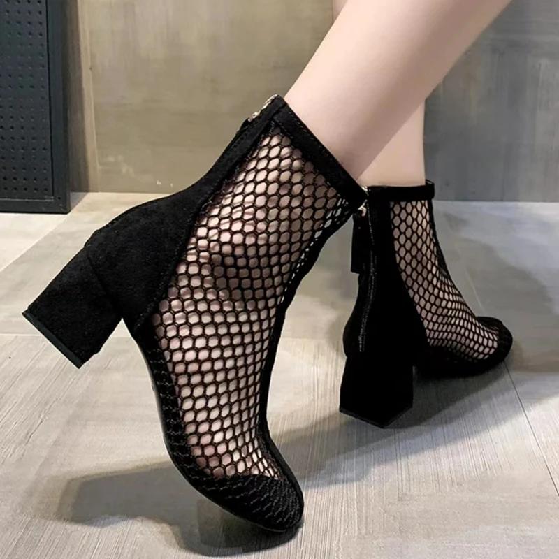 2025 Large Size New Fashionable Sports Sexy Mesh Hollow Boots Solid Color Square Thick Heel Summer Casual Sandals