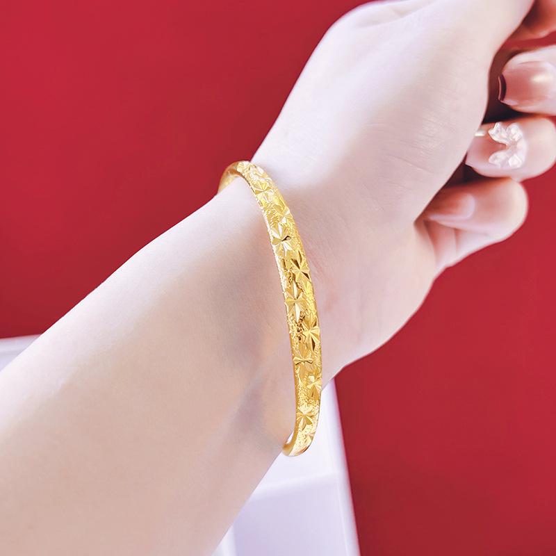 Ladies' High-End Four-Leaf Clover Gold-Tone Bracelet