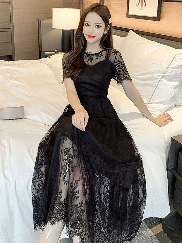 Black Hollow Mesh Lace Short-Sleeve Dress – Retro & Alluring French Style, Slimming Waist-Cinching Design for the Mature Woman.