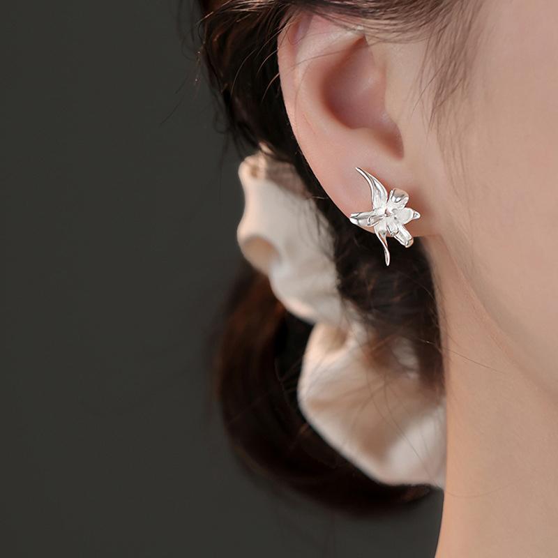 New 925 Sterling Silver Flower Earrings Distinctive Geometric Shape Women Earrings Birthday Gift for Friends Exquisite Jewelry
