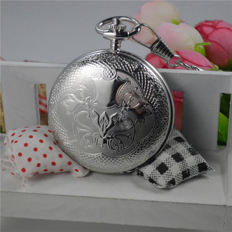 Vintage Large Gold Silver Shield Pocket Watch Alloy Strap Flip Retro Quartz Pendant Watch Gift Hot Sale Classic