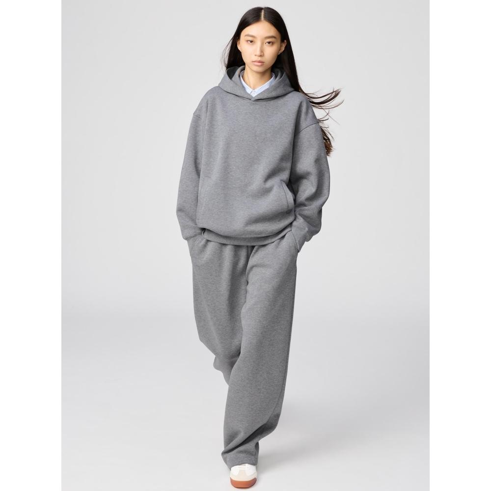 Uniqlo Sweatpants  Leg Length 70 76 Cm  Long Length 
