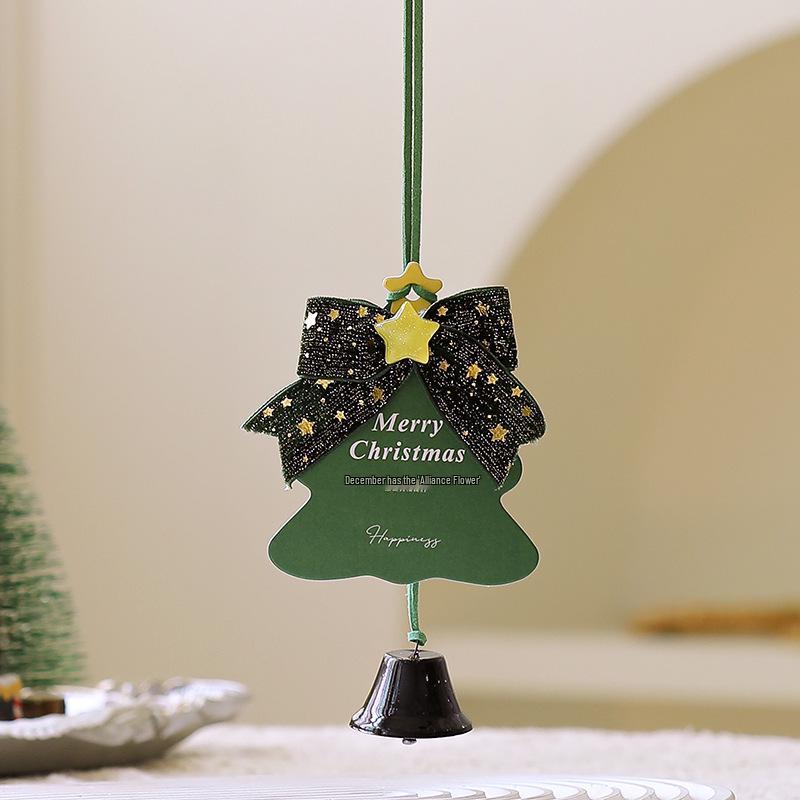 Christmas Tree Crochet Ornaments: Festive Figurines, Bells & Small Hanging Decorations