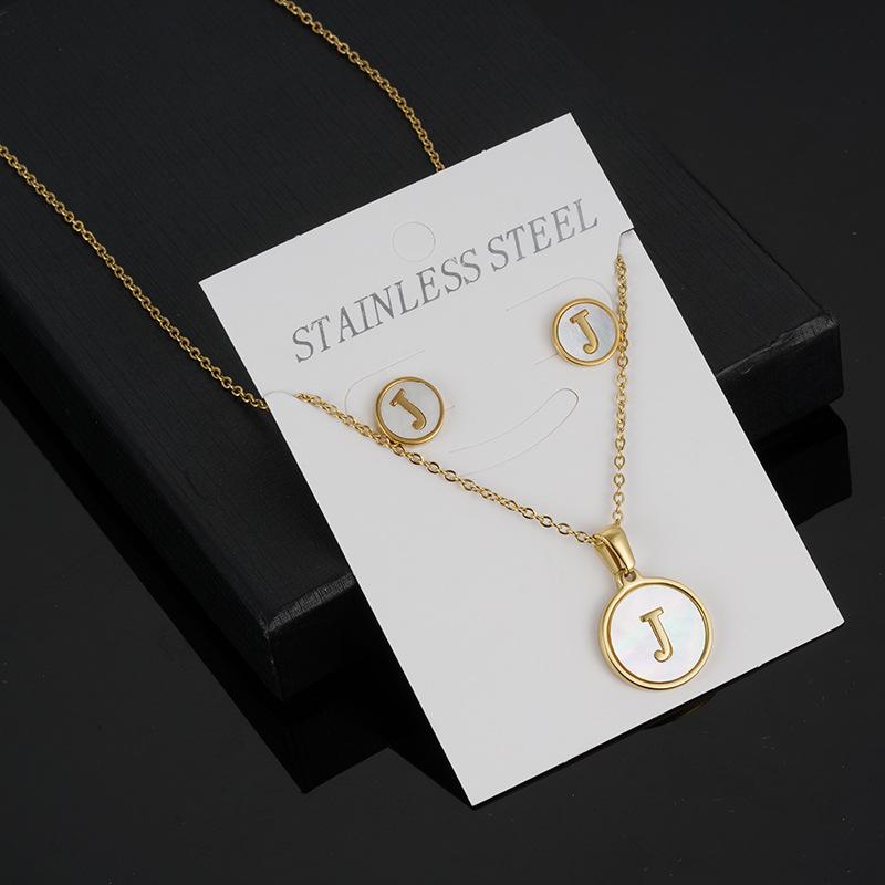 18K Gold-Plated Stainless Steel Alphabet Necklace Set: Cross-Border Women’s 26-Letter Round Shell Pendant