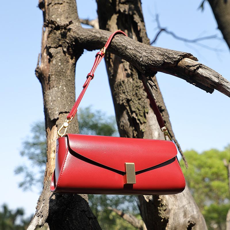 Premium Sense Niche Leather Bag Women'S Tide Versatile Shoulder Messenger Bag Commuter Underarm Bag Tide