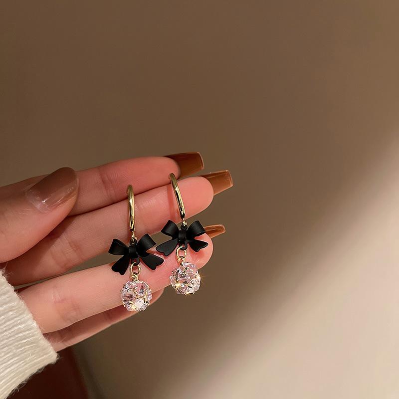 C-shaped Black Bowknot Zircon Earrings for Women Personalized Temperament Zircon  High-end Sense Female Earrings