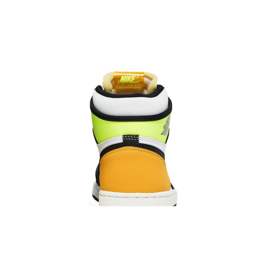 Air Jordan 1 Retro High OG 'Volt Gold' (Unisex) White / Volt / University Gold / Black Vintage Basketball Shoes 555088 118