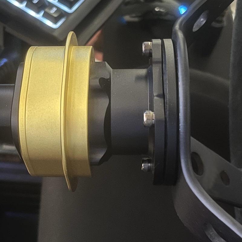 70mm Hole Spacing to Fanatec QR2 Adapter Plate for Steering Wheels Aluminum alloy material, CNC machined and anodized.