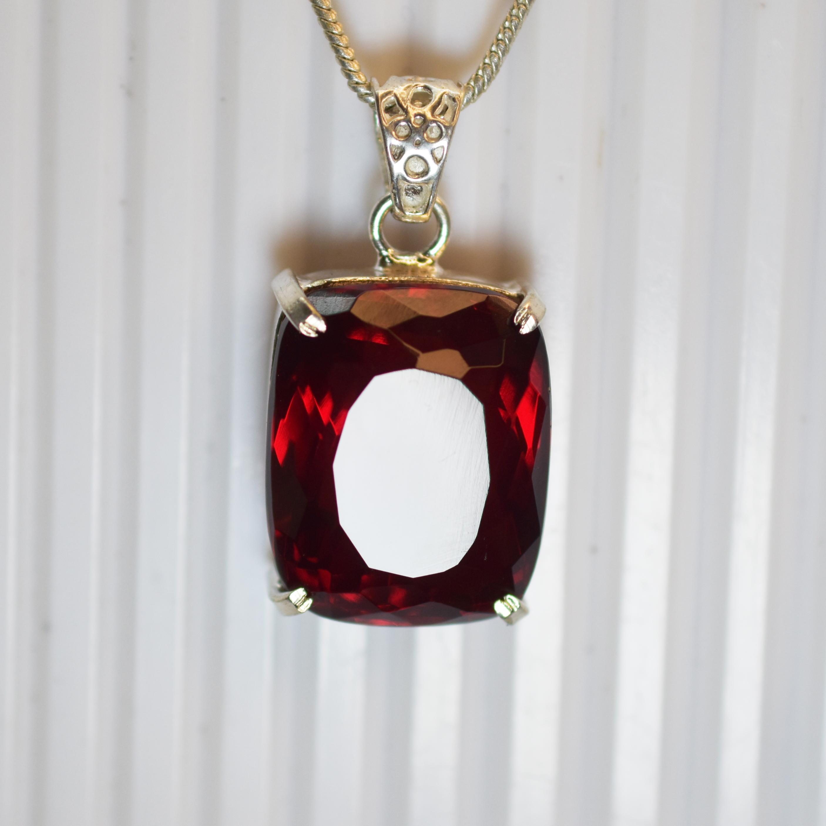 

Natural 925 Sterling Silver Red Topaz Pendant Cushion 74.65 Ct Gems Certified my-405-k 25.2 MM Approx. червоний