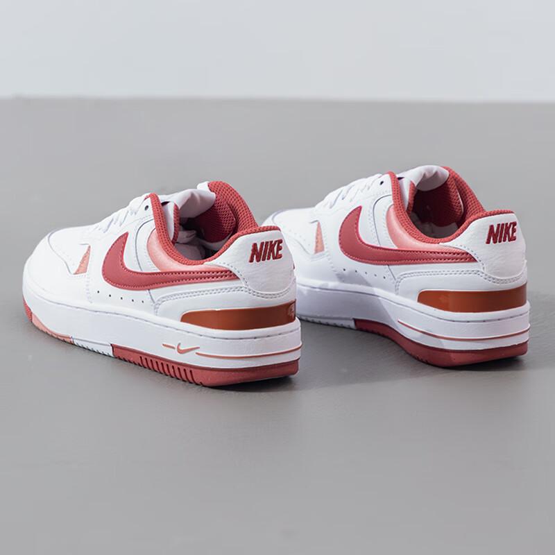 NIKE Women's Gamma Force Low-Top Skate Shoes