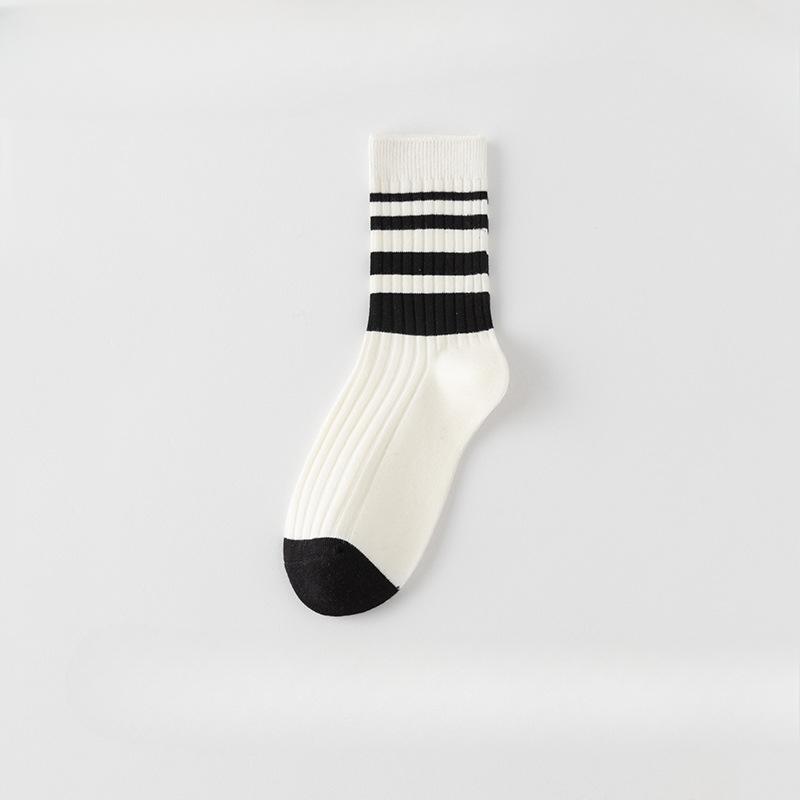 5 Pairs of Female Spring and Autumn Black and White Striped Cotton Anti Beriberi Deodorant Tube Socks