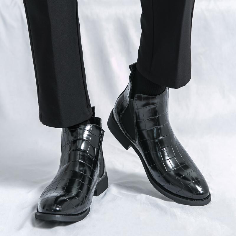 Trends Pointed Business Casual Chelsea Men's Boots 2025 British Style Comfortable Anti-slip Wearable Leather Ankle Boots