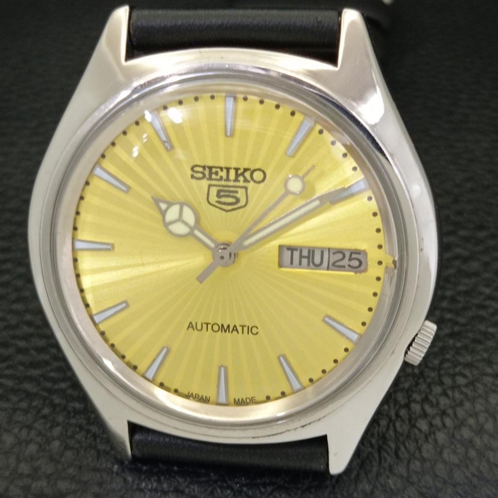 JAPAN 7019A VINTAGE SEIKO 5 AUTOMATIC MENS GOLDEN COLOR DIAL WATCH a701382-5 R206a-a701382