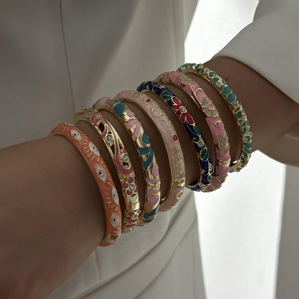 Colorful Flower Enameled Bracelets for Women Retro Gold Color Cloisonne Peony Filigree Flower Bangle New Charms Party Jewelry