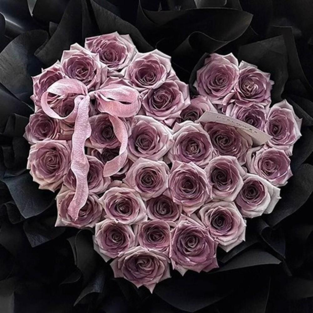 Plastik-Blumenstraußhalter Basteln 18 Jahre Alt Blumenarrangement-Ständer Herz Mondförmiger Blumenkranz-Rahmen Heimdekoration