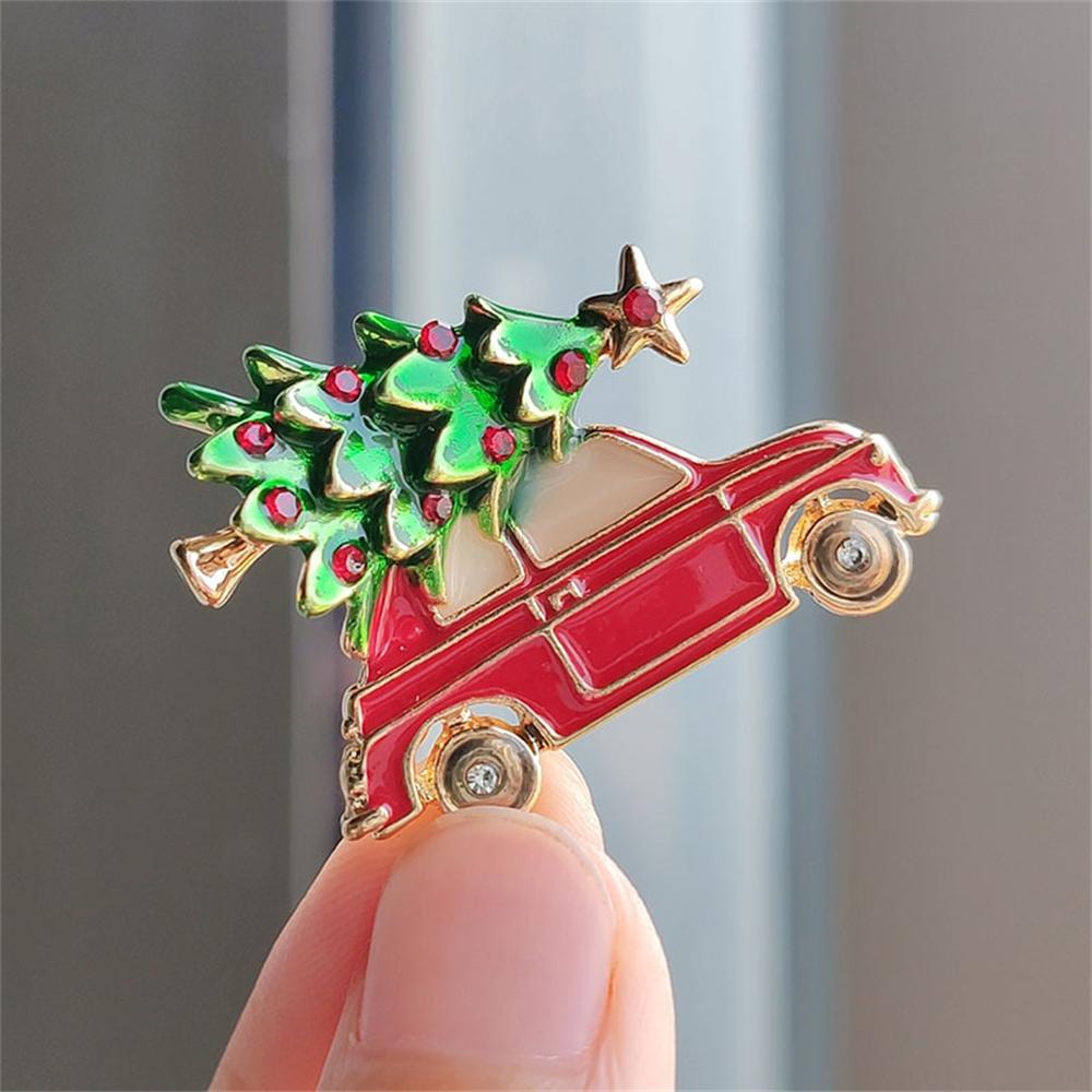 Fashionable Creative Design Christmas Tree Christmas Car Brooch, Christmas Atmosphere Accessory Brooch