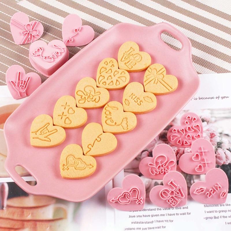 Set of 10 Cookie Cutters Pressable Biscuit Cutter Valentines Day Cookie Cutters Embossed Cookie Mold Gift for Children