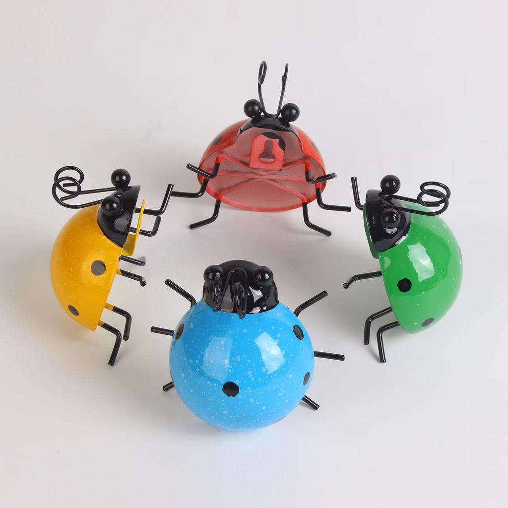 Garden Decoration Statue Cute Metal Ladybugs Outdoor Wall Sculpture Kindergarten Decoration with Small Insects Home Decor