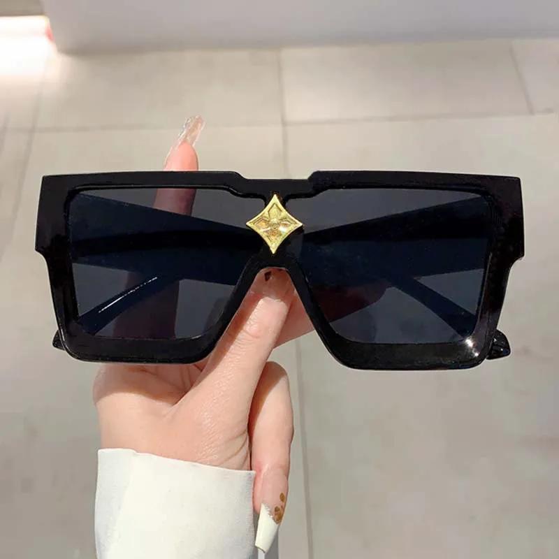 Nuovi Occhiali da Sole Quadrati con Montatura Grande Donna Uomo Marca di Lusso Designer Vintage Steampunk Lenti Protezione UV400
