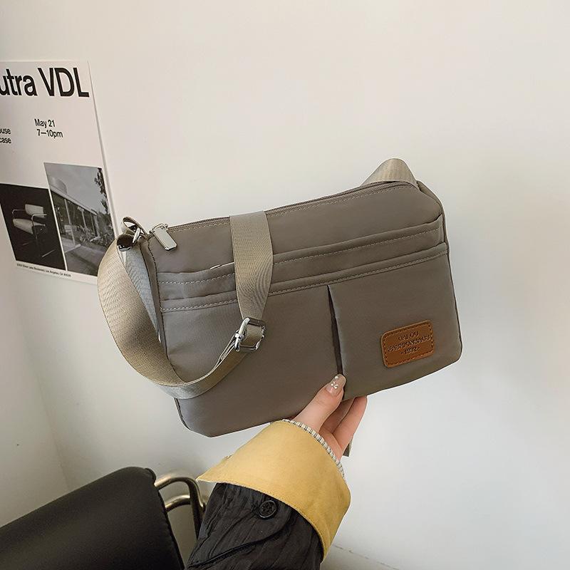 Large-capacity High-end Commuter Messenger Bag Women's Summer New Small Square Bag Canvas Shoulder Bag