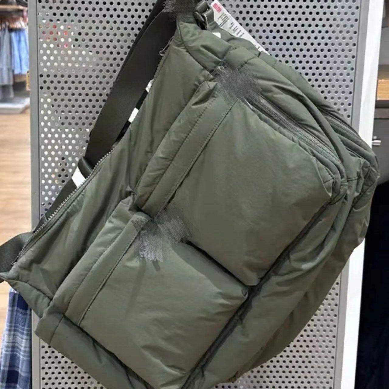 

Легкая сумка кроссбоди и на плечо 2025: Многокарманный, большой вместимости для мужчин и женщин зелёный