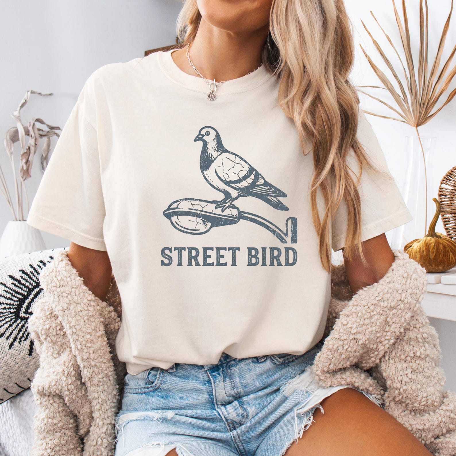 Street Bird Pigeon Shirt, Funny Bird Graphic Tee, Urban Pigeon T shirt, Bird Lover Gift, Comfort Colors Unisex Shirt S