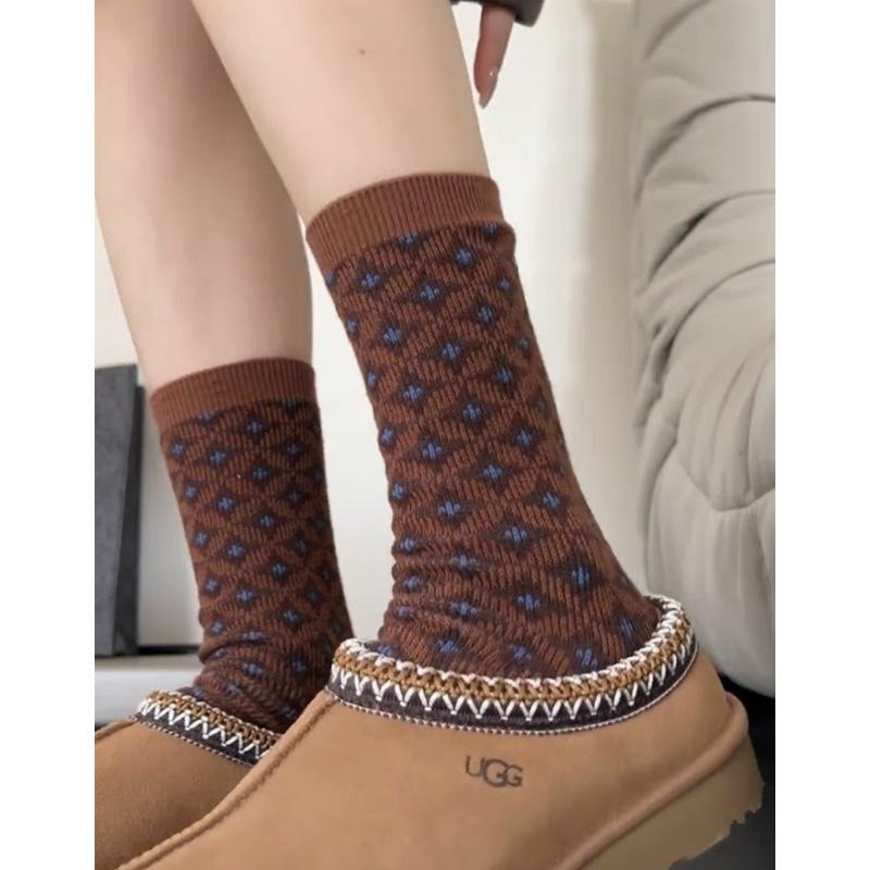

Женские носки средней длины с геометрическим узором «гусиная лапка» в стиле ретро — дизайн Maillard Double Needle Niche One Size коричневый